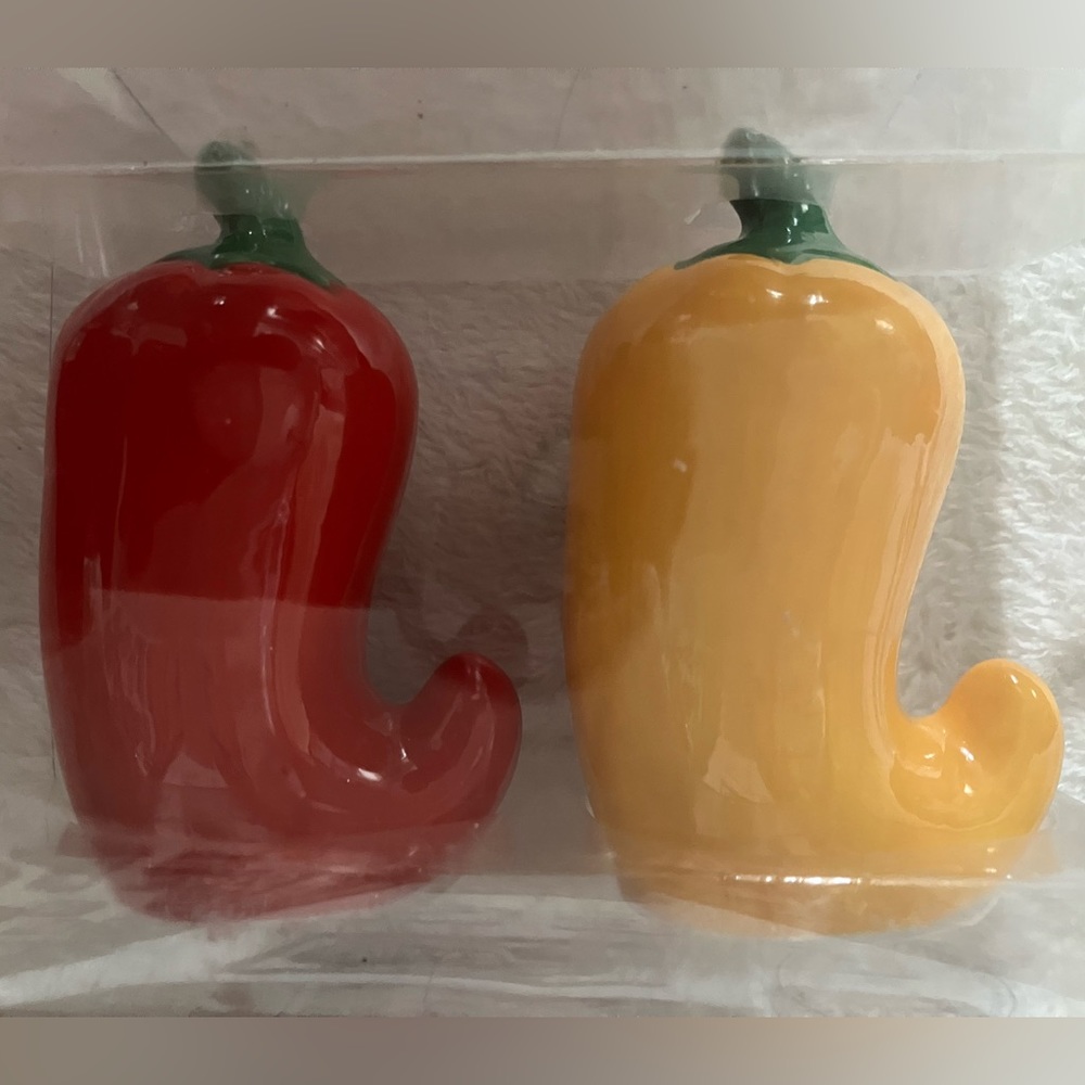 Guac My World Red & Yellow 🌶️s Salt and Pepper Shakers